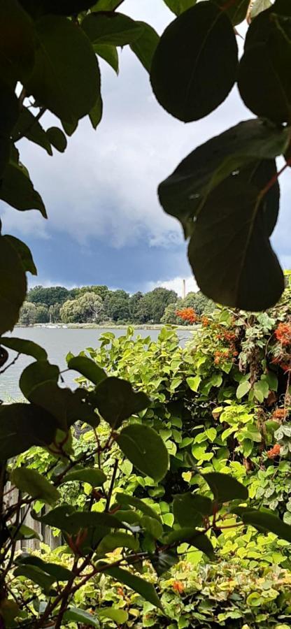 Bungalow Idylle Am See นอยรุพพิน ภายนอก รูปภาพ