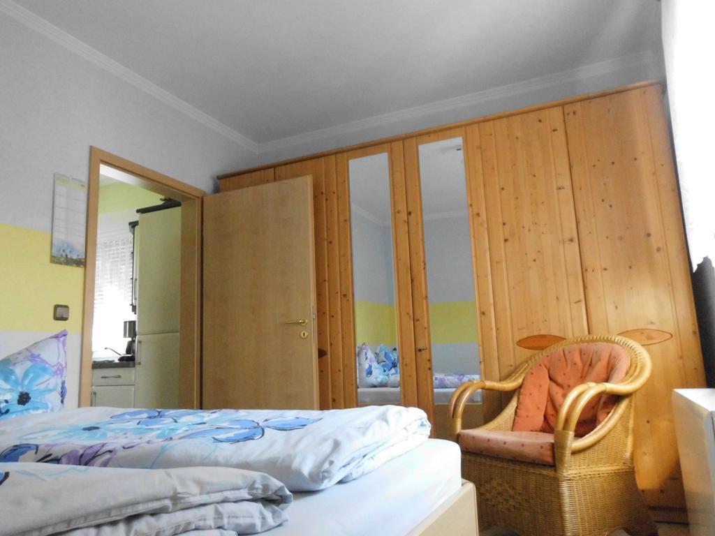 Bungalow Idylle Am See นอยรุพพิน ภายนอก รูปภาพ